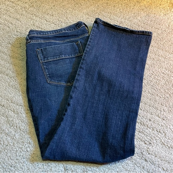 EUC Old Navy Boot Cut Sweetheart Jeans, Size 16 - Picture 7 of 7